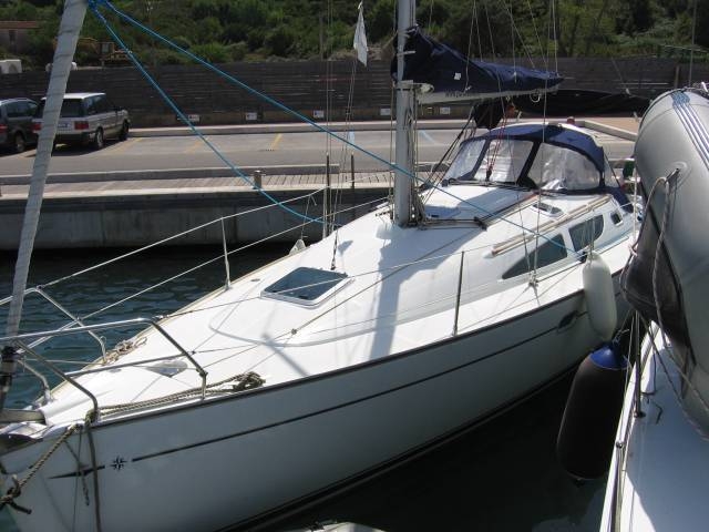 Sun Odyssey 35 - 3 Cabins - Tuscany - Italy