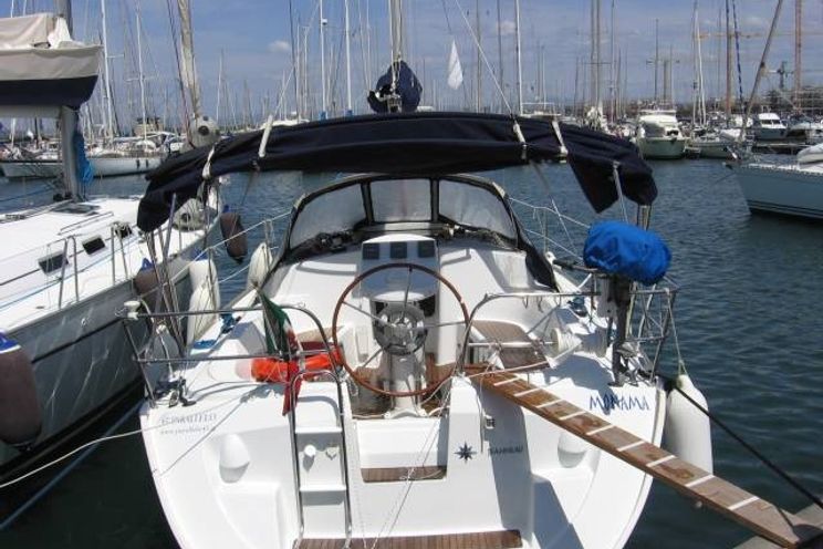 Charter Yacht Sun Odyssey 35 - 3 Cabins - Tuscany - Italy