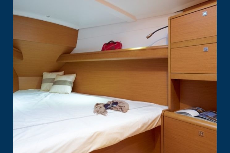 Charter Yacht Sun Odyssey 379 - 2014 - 3 Cabins