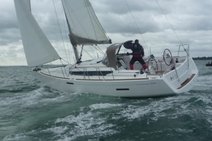 Charter Yacht Sun Odyssey 379 - 3 Cabins - Ibiza