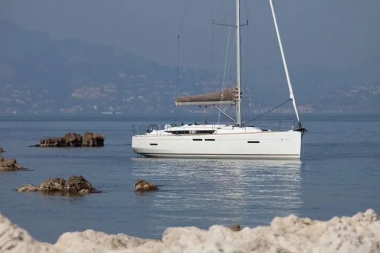 Charter Yacht Sun Odyssey 409 - 3 Cabins - Tropea - Naples - Amalfi Coast