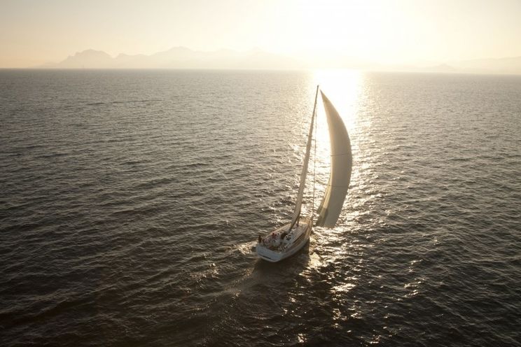 Charter Yacht Sun Odyssey 409 - 3 Cabins - Tropea - Naples - Amalfi Coast