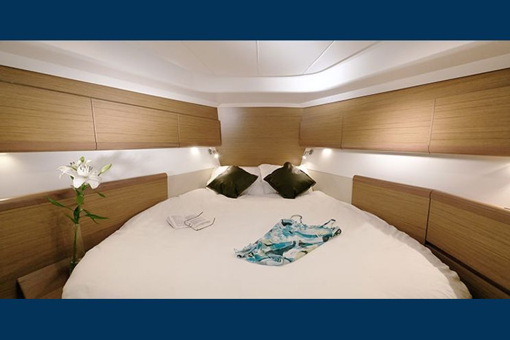 Charter Yacht Sun Odyssey 45 DS - 3 Cabins - Antibes