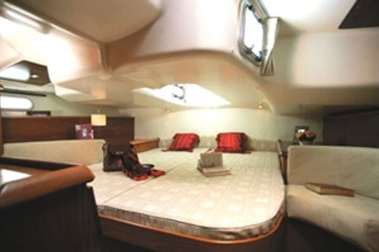 Charter Yacht Sun Odyssey 45 - 3 Cabins - Athens