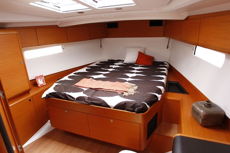 Charter Yacht Sun Odyssey 59 - 5 Cabins - Athens