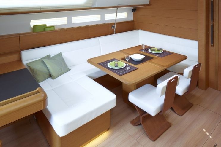 Charter Yacht RIOJA