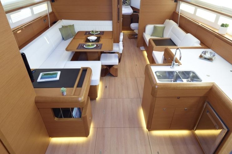 Charter Yacht Sun Odyssey 509 - 5 Cabins - Castellammare di Stabia - Italy