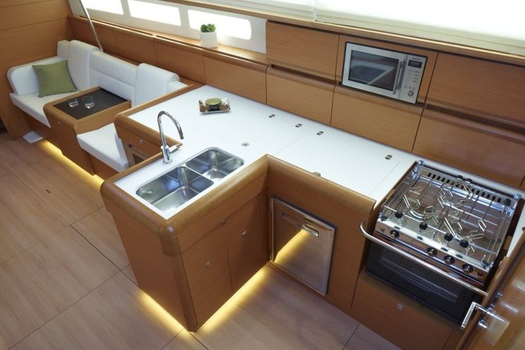 Charter Yacht Sun Odyssey 509 - 5 Cabins - Castellammare di Stabia - Italy