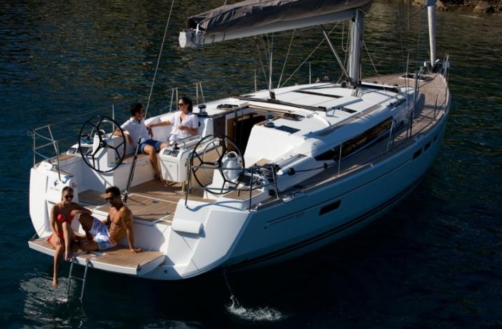 Charter Yacht Sun Odyssey 509 - 5 Cabins - Portisco - Sardinia