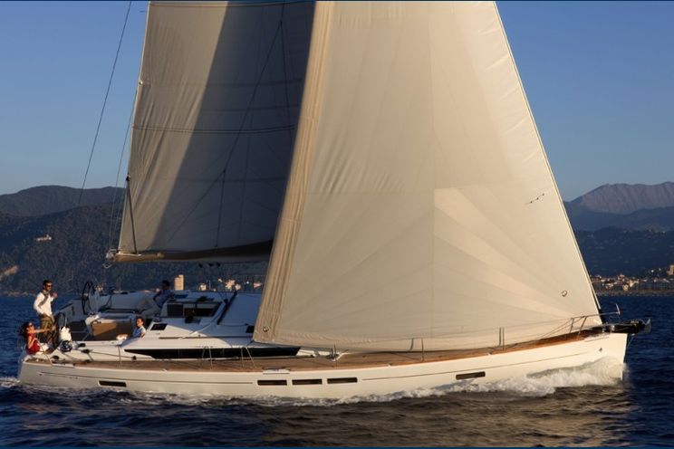 Charter Yacht Sun Odyssey 519 - 5 Cabins - Tropea - Naples - Amalfi Coast