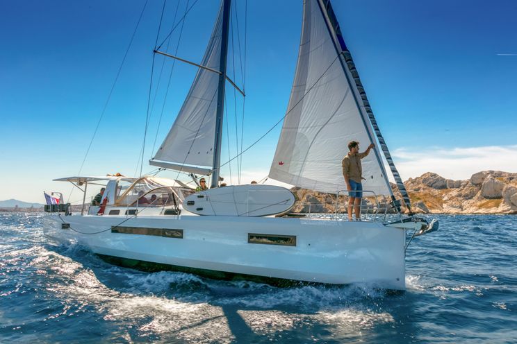Charter Yacht SUN LOFT 47 - 2020 - 6 Cabins(5 double 1 bunk)- Port Pin Rolland