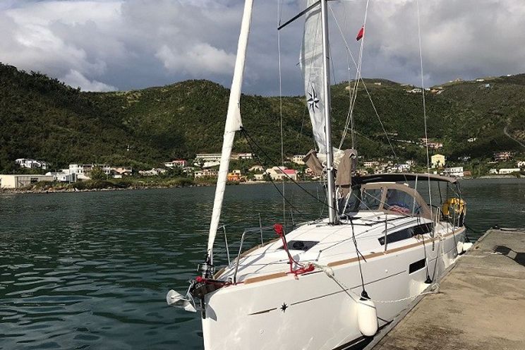 Charter Yacht Sun Odyssey 349 - 3 Cabins - Tortola - BVI