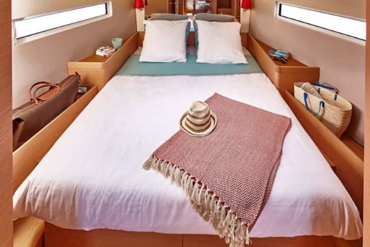 Charter Yacht Sun Odyssey 440 - 2020 - 4 Cabin(4 double)- Athens - Lavrion