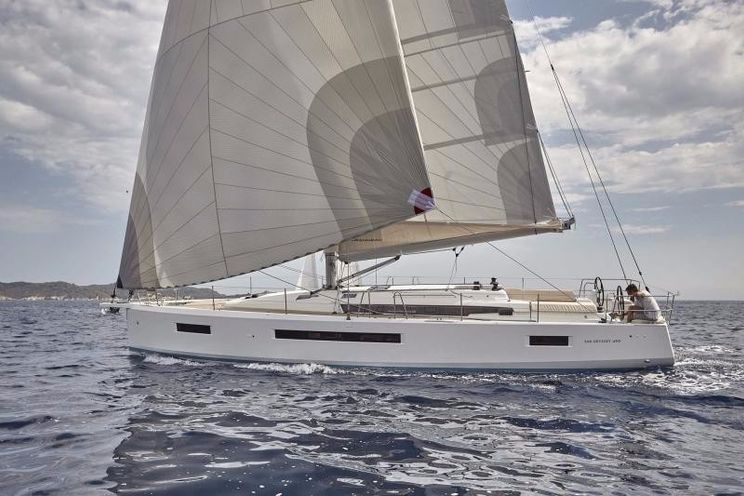 Charter Yacht Sun Odyssey 490 - 4 + 1 cabins(4 double 1 single)- 2019 - Athens