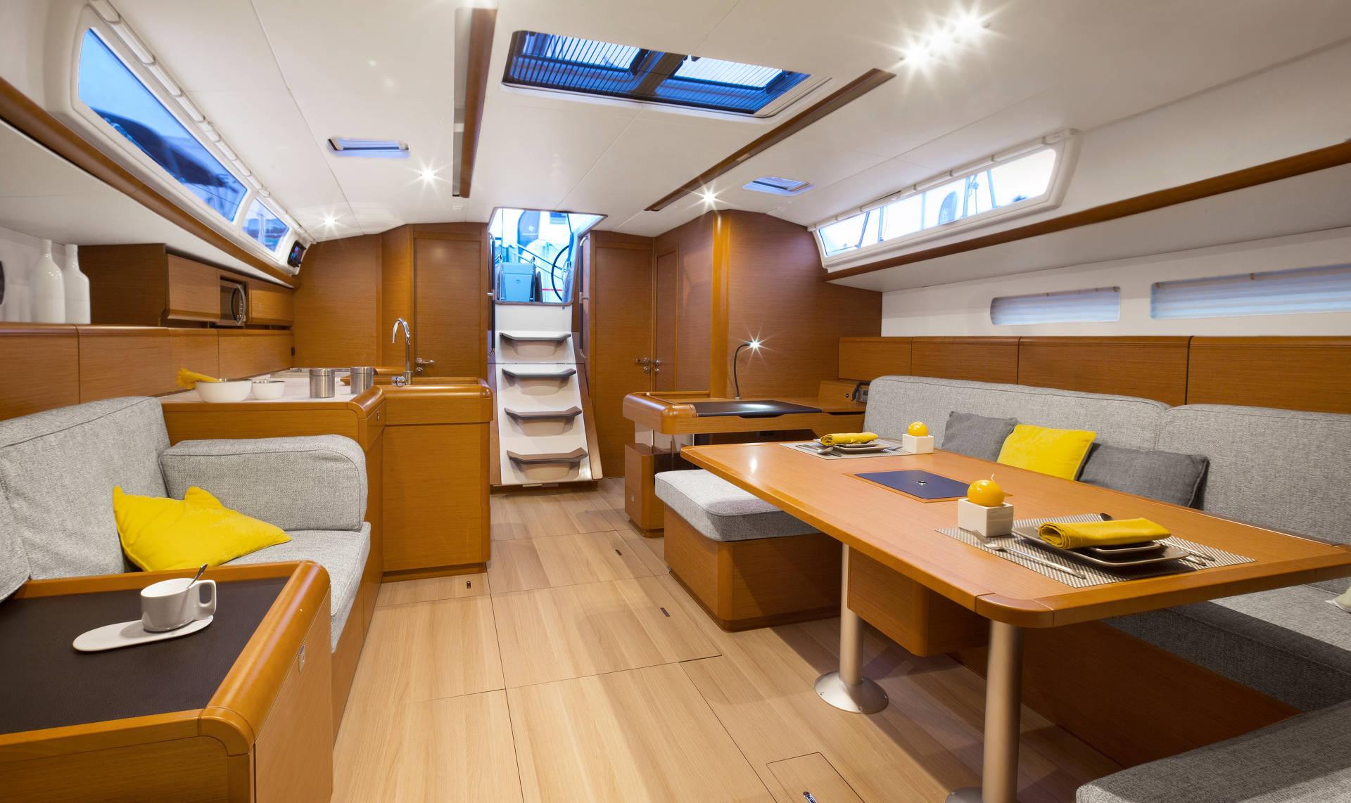Charter Yacht Sun Odyssey 519 - 5 Cabins(4 double 1 bunk)- 2019 - Athens