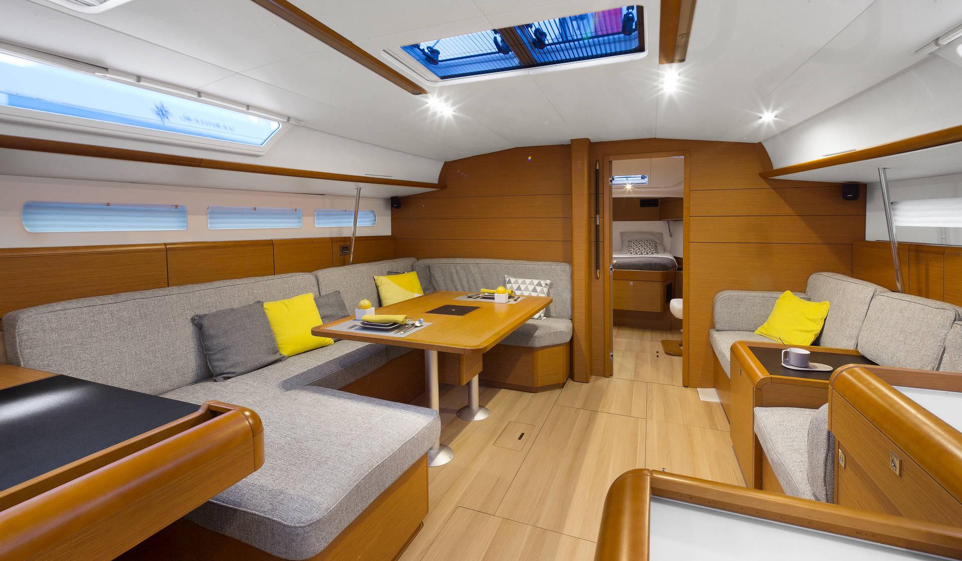 Charter Yacht Sun Odyssey 519 - 5 Cabins(4 double 1 bunk)- 2019 - Athens