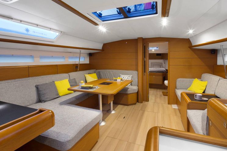 Charter Yacht Sun Odyssey 519 - 5 Cabins(4 double 1 bunk)- 2019 - Athens