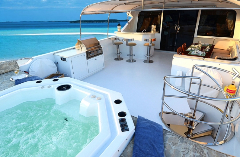 Charter Yacht SUNARK - Heesen 120 - 4 Cabins - Bahamas - Nassau - Paradise Island