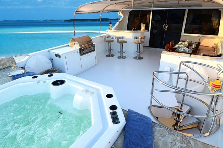 Charter Yacht SUNARK - Heesen 120 - 4 Cabins - Bahamas - Nassau - Paradise Island