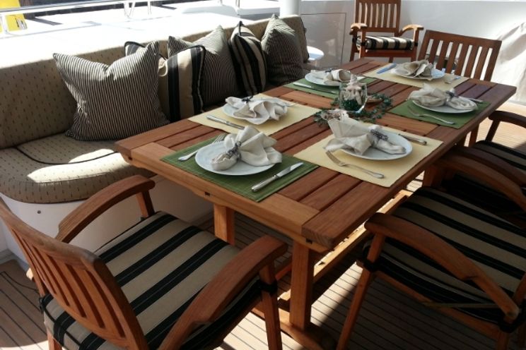 Charter Yacht SUNARK - Heesen 120 - 4 Cabins - Bahamas - Nassau - Paradise Island