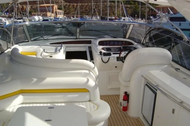 Charter Yacht Sunseeker Camargue 50 - 2 Cabins - Puerto Adriano - Puerto Portals - Palma de Mallorca