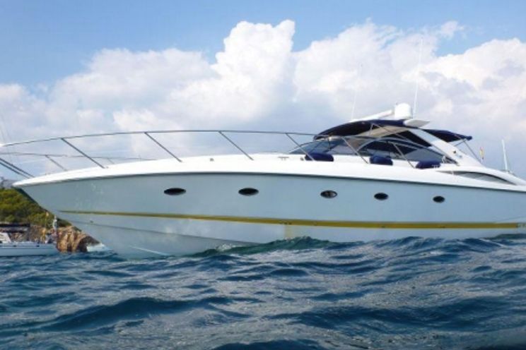 Charter Yacht Sunseeker Camargue 50 - 2 Cabins - Puerto Adriano - Puerto Portals - Palma de Mallorca