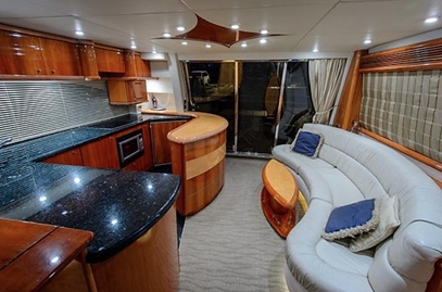 Charter Yacht Sunseeker Manhattan 74 - 4 Cabins - Cancun - Isla Mujeres - Playa Del Carmen