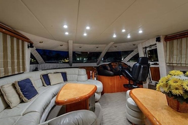 Charter Yacht Sunseeker Manhattan 74 - 4 Cabins - Cancun - Isla Mujeres - Playa Del Carmen
