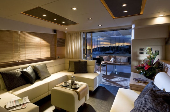 Charter Yacht Sunseeker Manhattan 65 - 3 Cabins - Cancun - Isla Mujeres - Playa Del Carmen