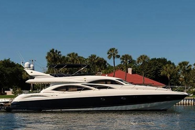 Charter Yacht Sunseeker Manhattan 74 - 4 Cabins - Cancun - Isla Mujeres - Playa Del Carmen