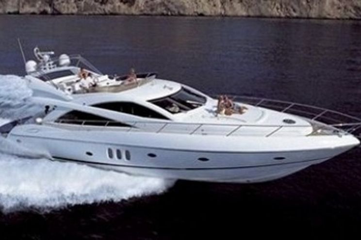 Charter Yacht PEGASUS - Sunseeker Manhattan 60 - 3 Cabins - Cancun - Isla Mujeres - Playa Del Carmen
