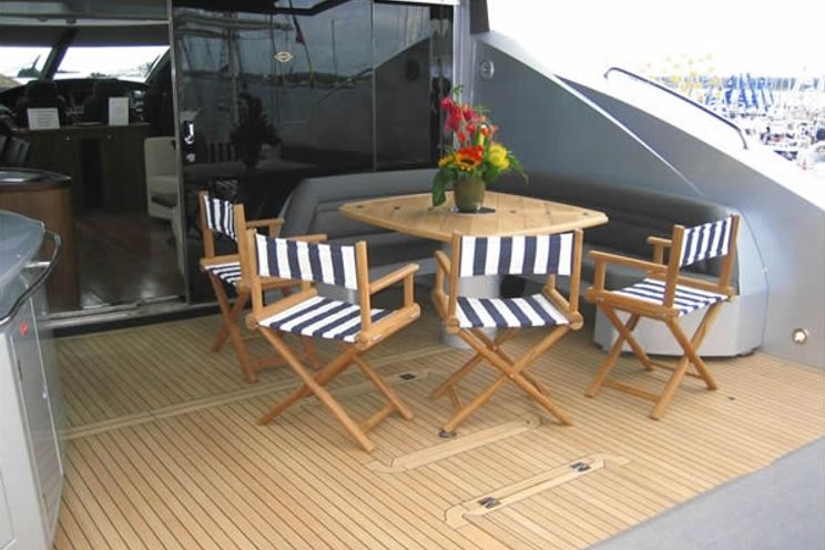 Charter Yacht Sunseeker Predator 82 - 4 Cabins - Cancun - Isla Mujeres - Playa Del Carmen