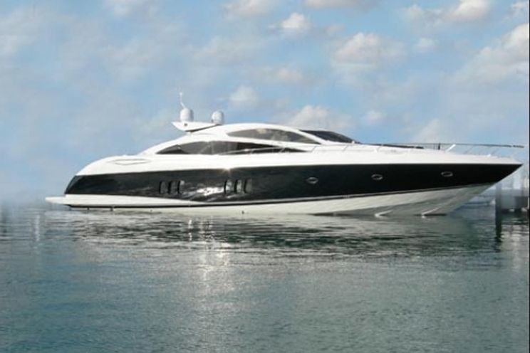 Charter Yacht Sunseeker Predator 82 - 4 Cabins - Cancun - Isla Mujeres - Playa Del Carmen