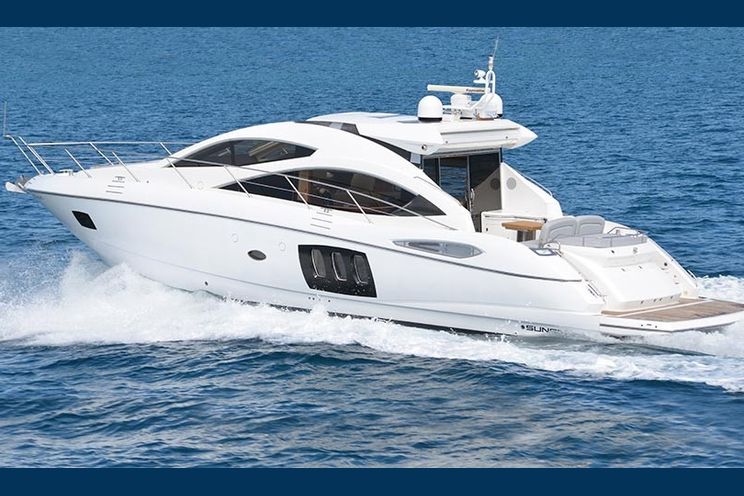 Charter Yacht Sunseeker Predator 18m - 3 Cabins - Juan les Pins - Cannes - St Tropez - Monaco