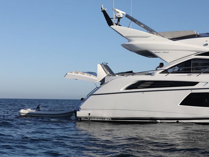 Sunseeker Mahattan 69 Sport Yacht - Tender Sunseeker Mahattan 69 Sport Yacht - Tender