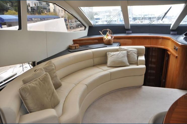 Charter Yacht Sunseeker Manhattan 66 - Cannes - Antibes - St Tropez - Monaco