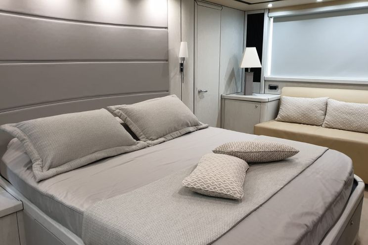 Charter Yacht Sunseeker Predator 68 - 2 Cabins - Poltu Quatu - Porto Cervo - Porto Rotondo