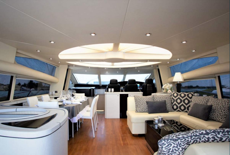 Charter Yacht Sunseeker Predator 68 - 2 Cabins - Poltu Quatu - Porto Cervo - Porto Rotondo