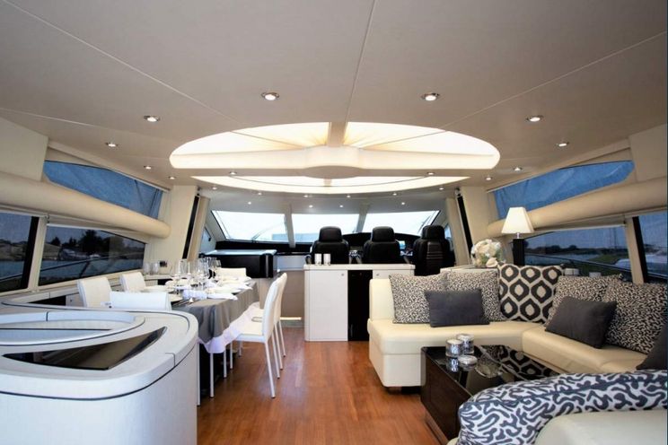 Charter Yacht Sunseeker Predator 68 - 2 Cabins - Poltu Quatu - Porto Cervo - Porto Rotondo