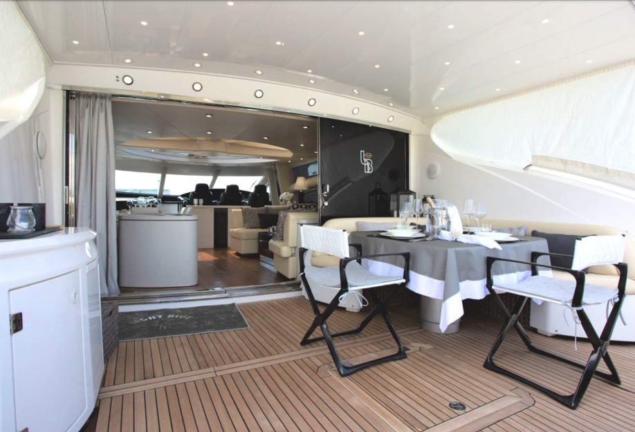 Charter Yacht Sunseeker Predator 68 - 2 Cabins - Poltu Quatu - Porto Cervo - Porto Rotondo