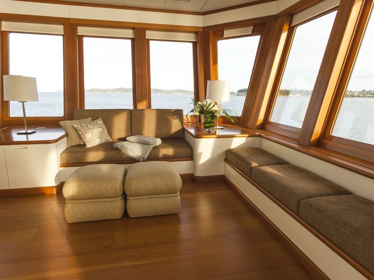 SURI Halter Marine 63m Luxury Superyacht Saloon SURI Halter Marine 63m Luxury Superyacht Saloon