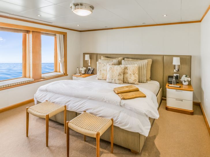 SURI Halter Marine 63m Luxury Superyacht Double Cabin SURI Halter Marine 63m Luxury Superyacht Double Cabin