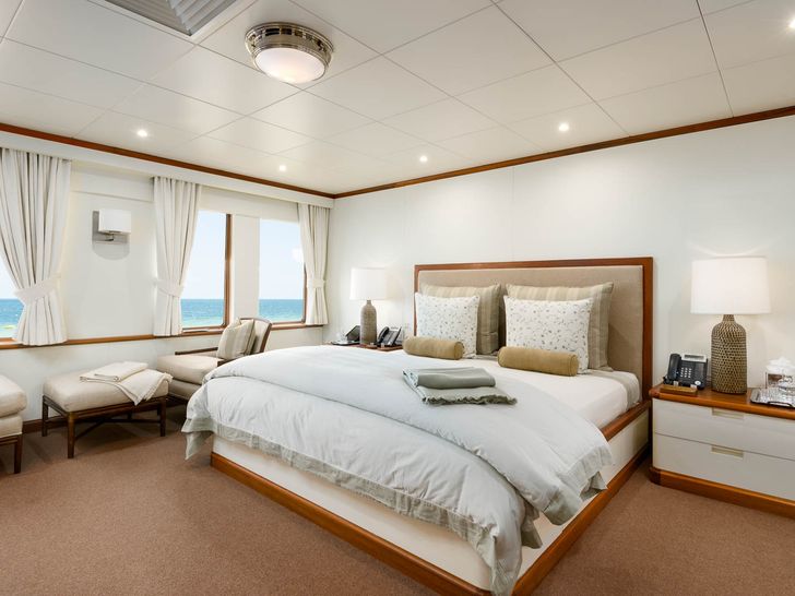 SURI Halter Marine 63m Luxury Superyacht Double Cabin SURI Halter Marine 63m Luxury Superyacht Double Cabin