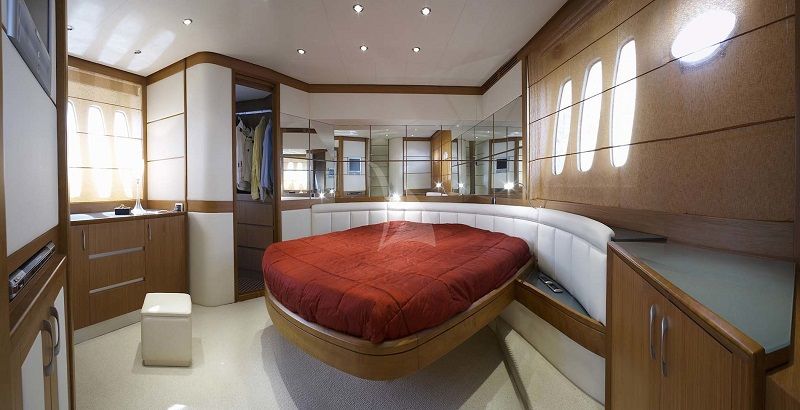 master cabin
