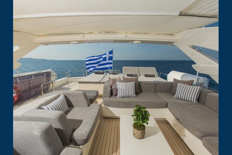 Charter Yacht CHAMPAGNE SEAS - Ferretti 112 - 5 Cabins - Athens - Mykonos - Corfu - Santorini