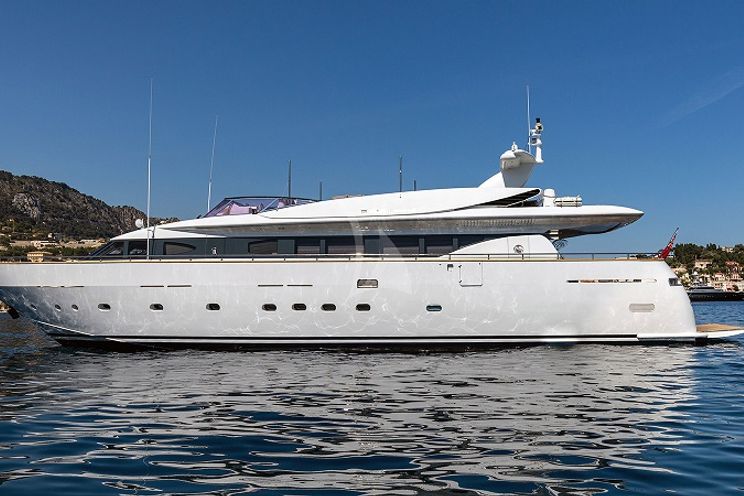 Charter Yacht TALILA - Mondomarine 29m - 4 Cabins - Monaco - Cannes - St Tropez - Antibes