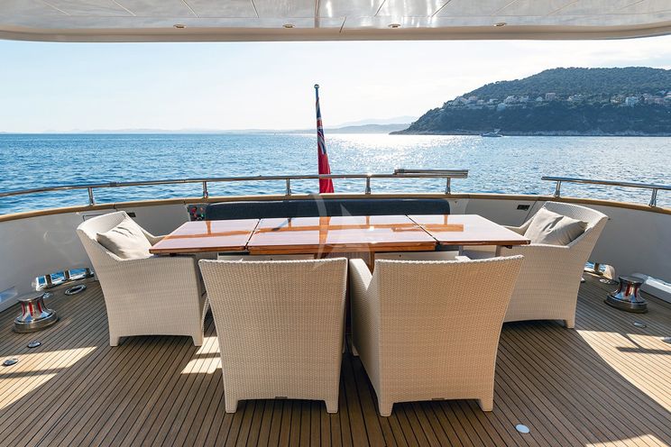 Charter Yacht TALILA - Mondomarine 29m - 4 Cabins - Monaco - Cannes - St Tropez - Antibes