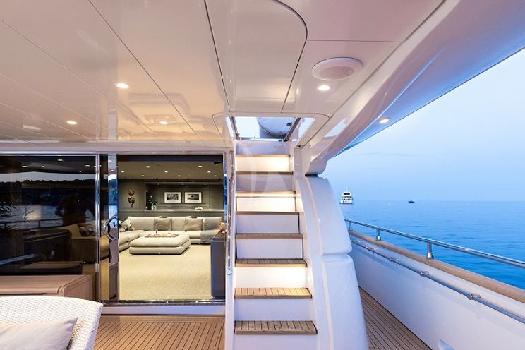 Charter Yacht TALILA - Mondomarine 29m - 4 Cabins - Monaco - Cannes - St Tropez - Antibes