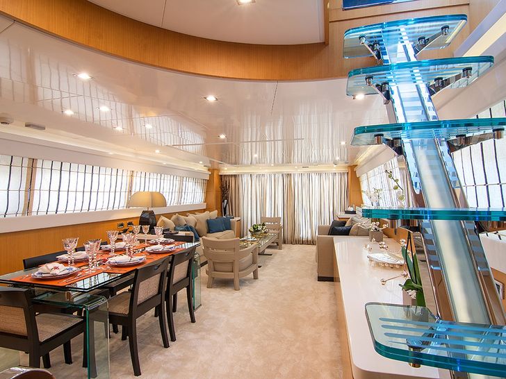 TALYNE Canados 27m Dining and Salon TALYNE Canados 27m Dining and Salon