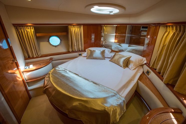 Charter Yacht TAMARA I - Azimut 65` - 3 Cabins - Dubrovnik - Split